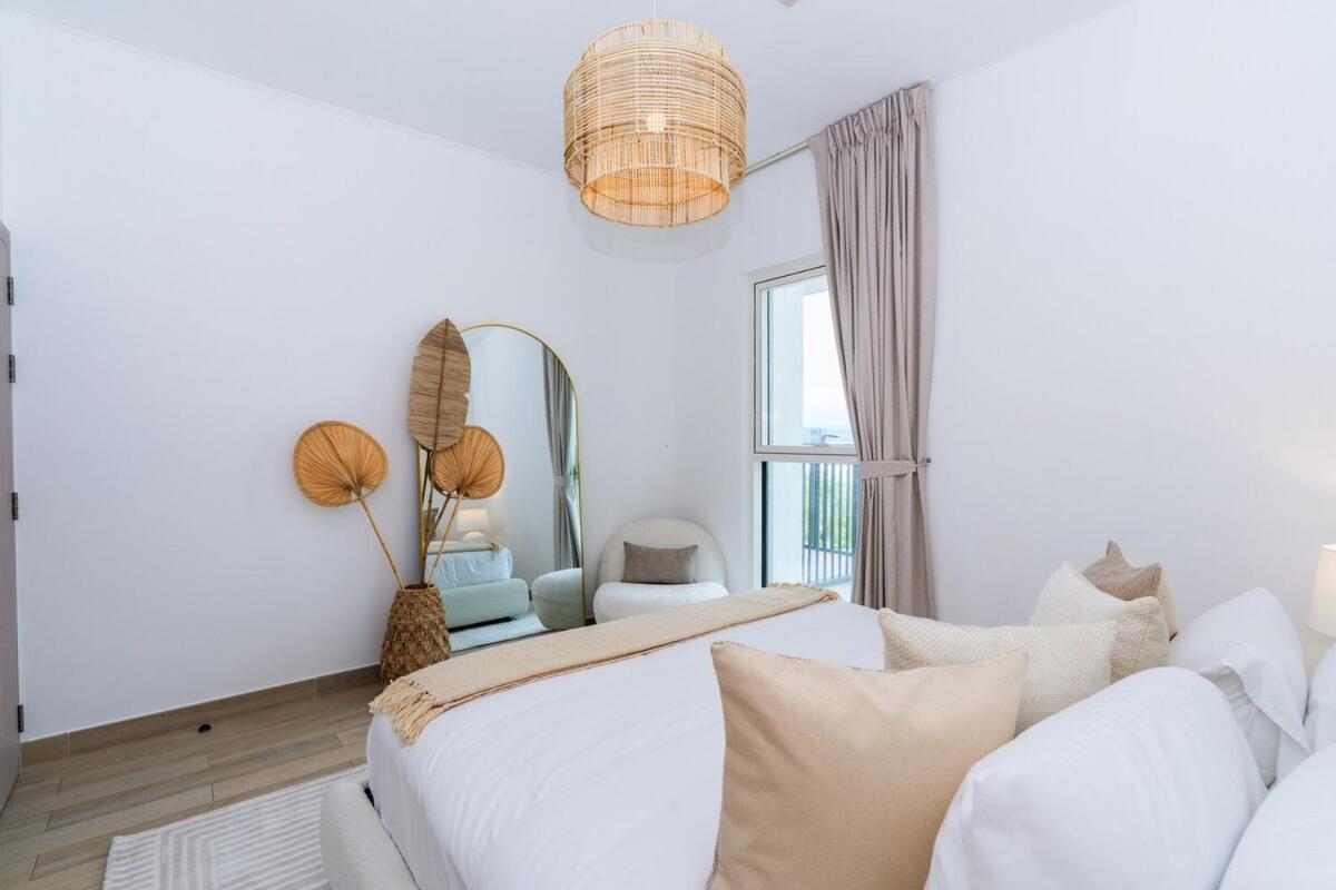 One Bedroom Apartment By Otolo Homes With Free Yas Theme Park Tickets Apartment