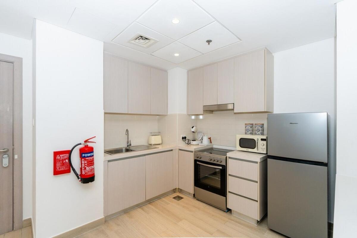 One Bedroom Apartment By Otolo Homes With Free Yas Theme Park Tickets