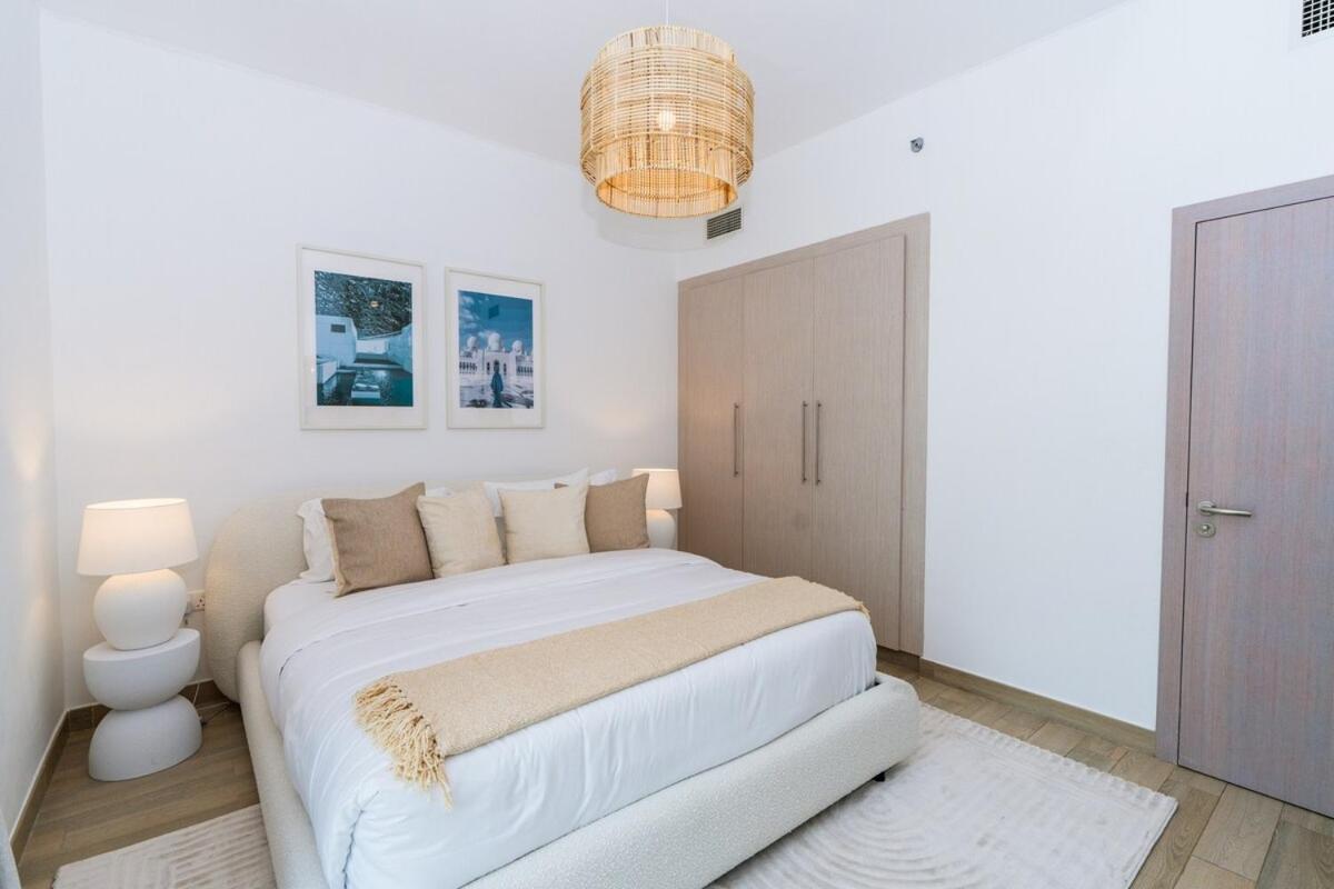 One Bedroom Apartment By Otolo Homes With Free Yas Theme Park Tickets Abu Dhabi