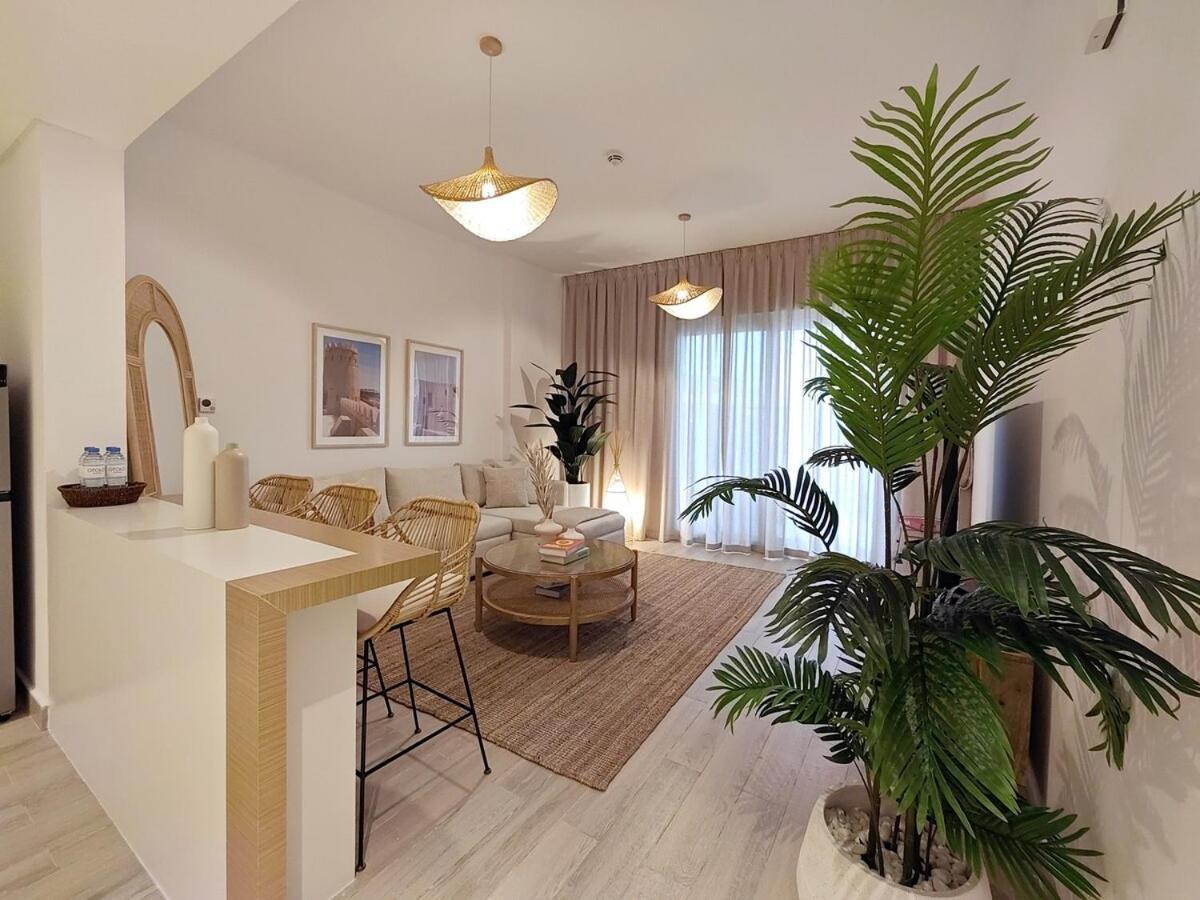 One Bedroom Apartment By Otolo Homes With Free Yas Theme Park Tickets *