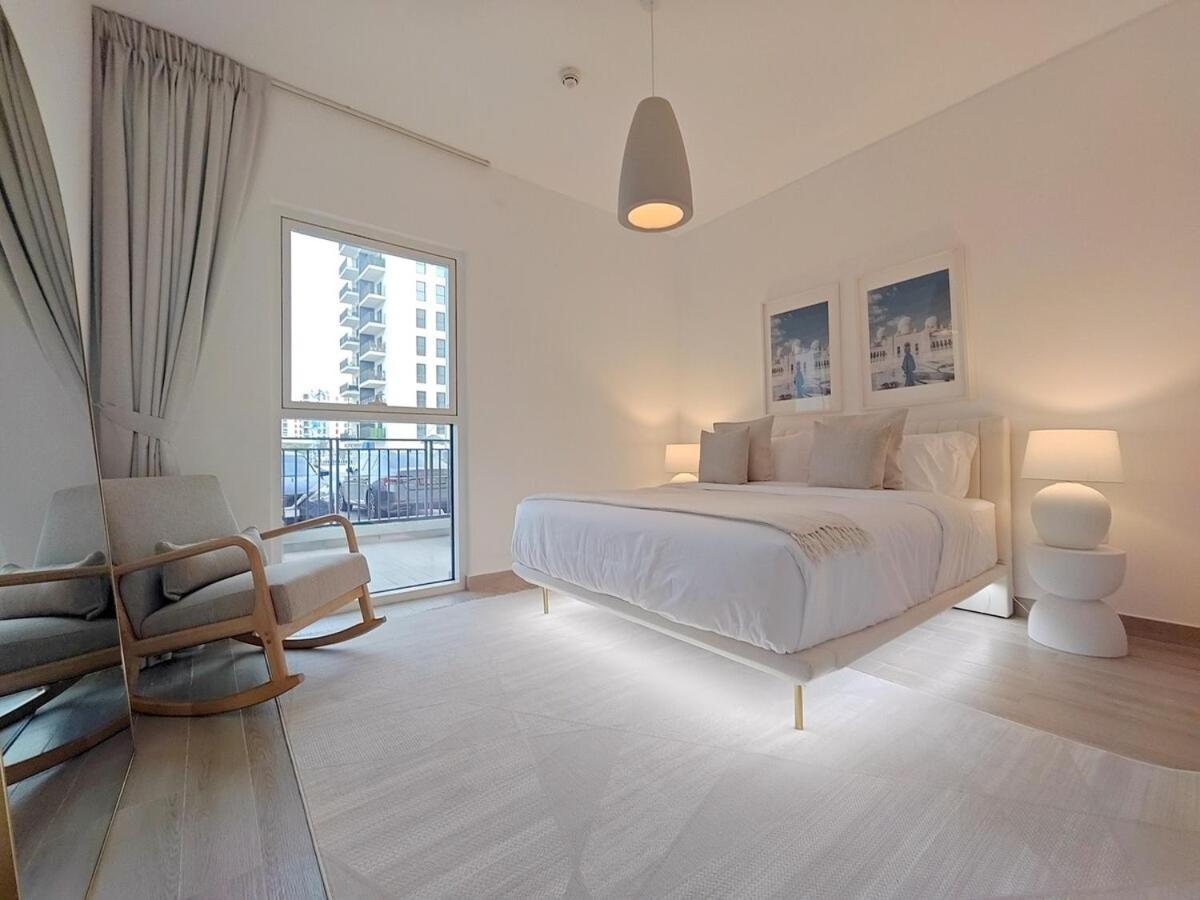One Bedroom Apartment By Otolo Homes With Free Yas Theme Park Tickets Apartment
