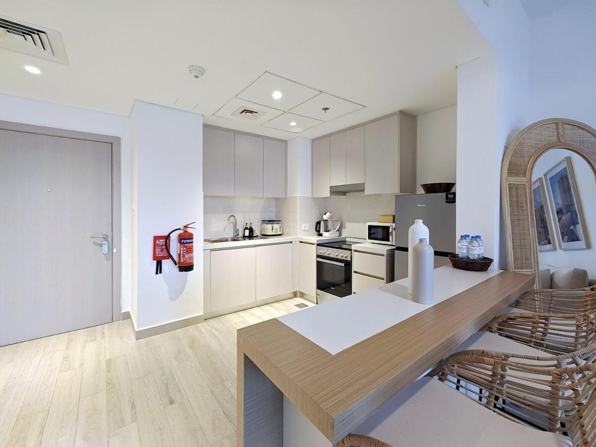 Apartment One Bedroom Apartment By Otolo Homes With Free Yas Theme Park Tickets Abu Dhabi