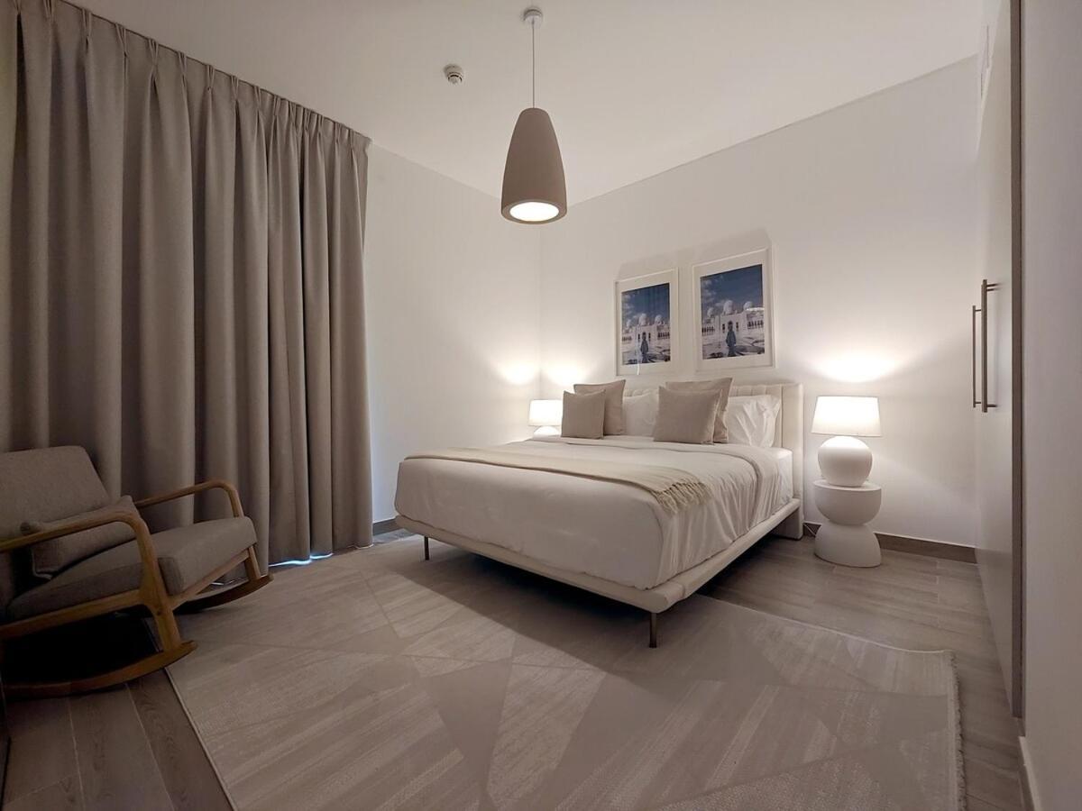 One Bedroom Apartment By Otolo Homes With Free Yas Theme Park Tickets Apartment Abu Dhabi