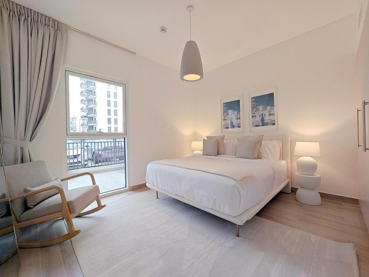 Apartment One Bedroom Apartment By Otolo Homes With Free Yas Theme Park Tickets